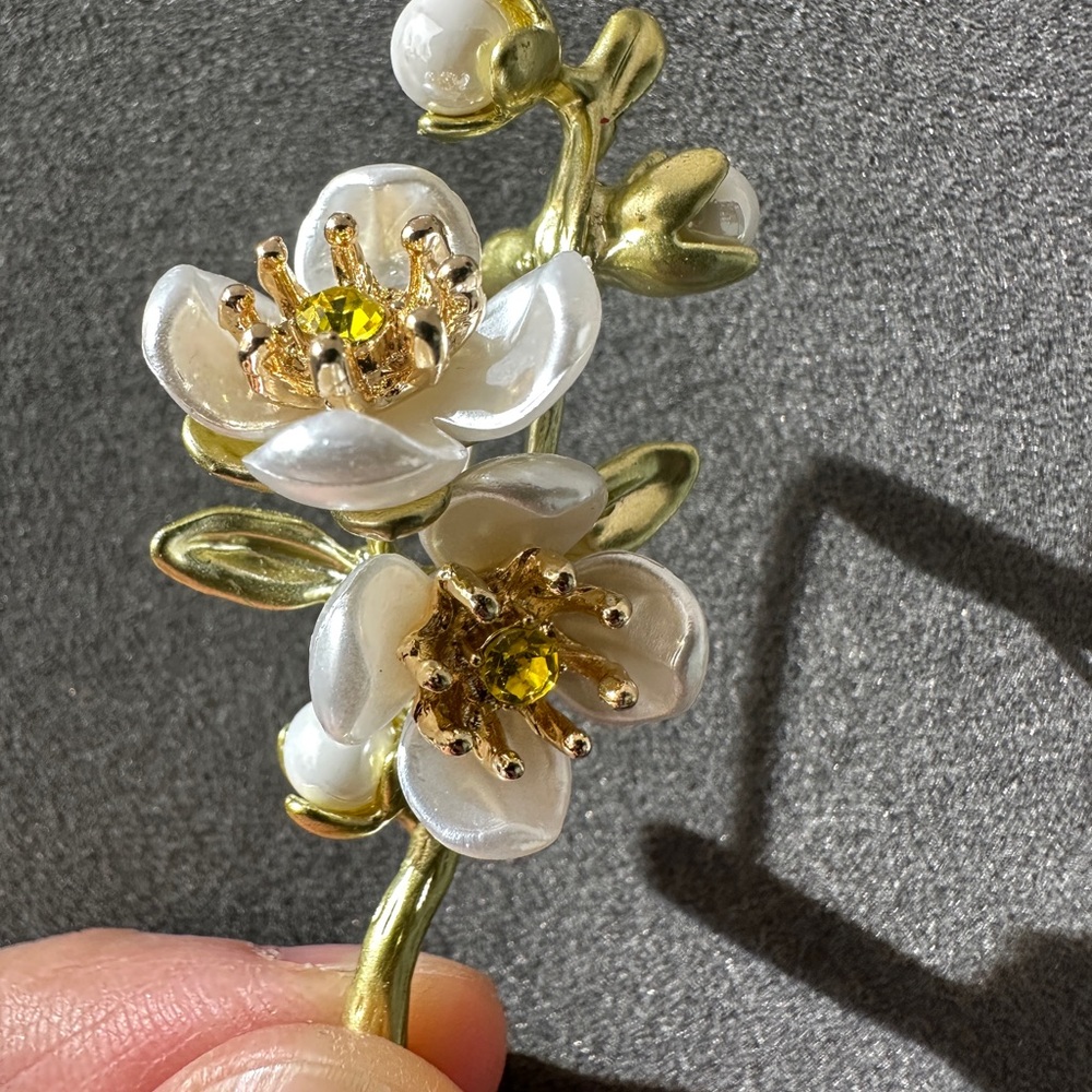 Elegant White Blossom Branch Brooch Flower with Crystal Center